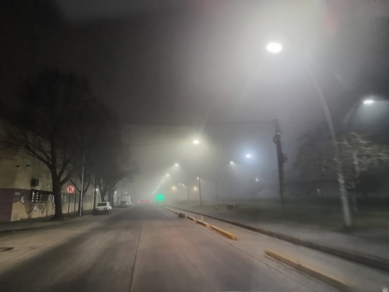 Visibilidad reducida a media cuadra por niebla este mircoles